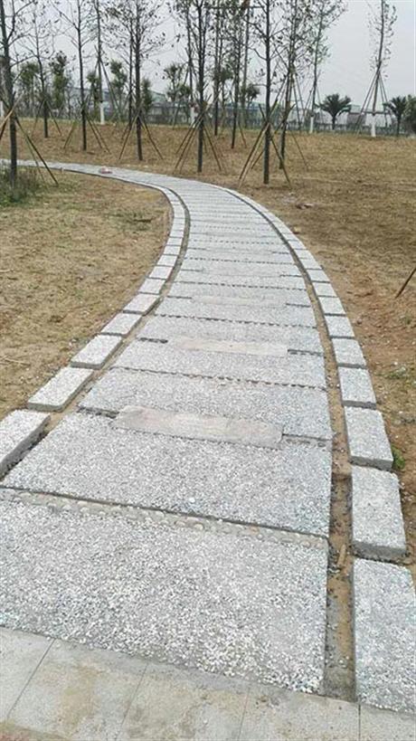 洛阳地板砖公园铺路效果